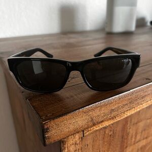 Stylish Black Rectangular Sunglasses luxury..